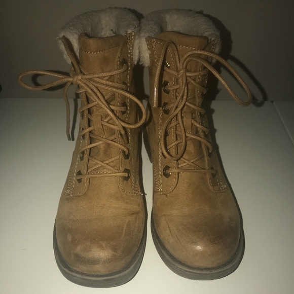 American Eagle Boot - Picture 4 of 4